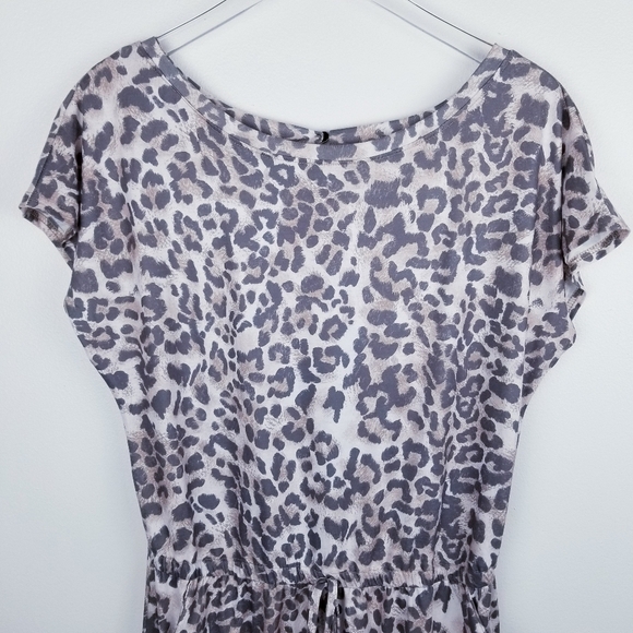 Shein Leopard Print Jumpsuit Romper, size Large - Picture 4 of 12